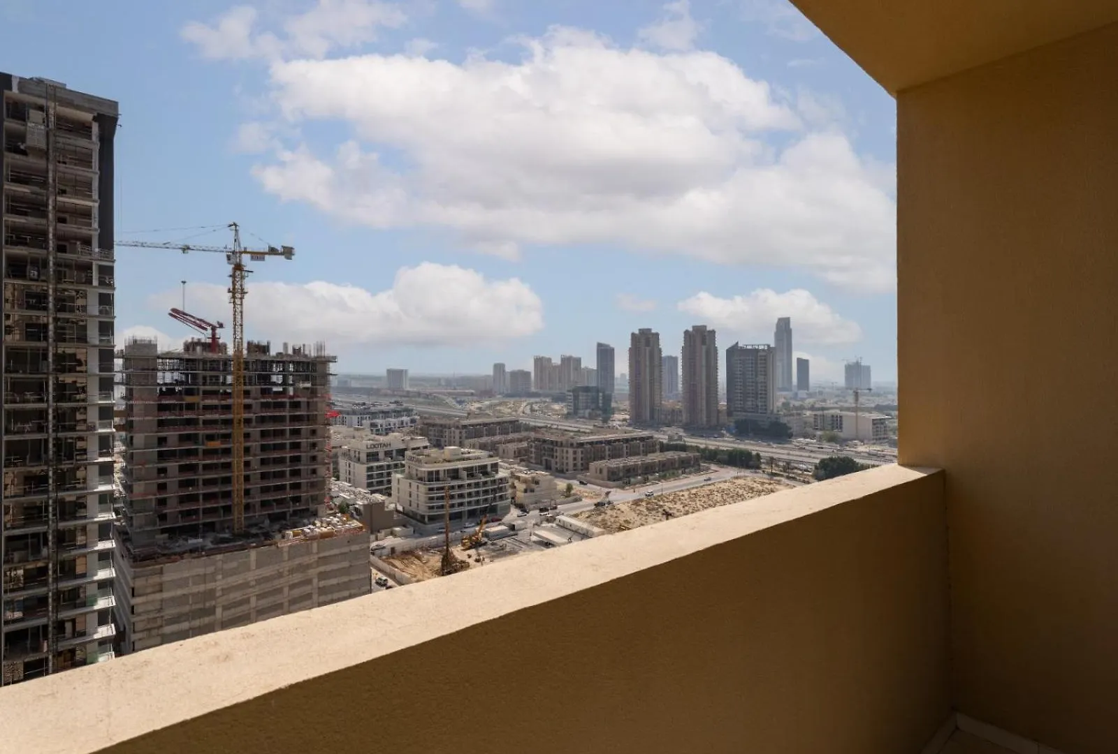 Apartment Peaceful Haven Studio In Ghalia - 29 Dubai