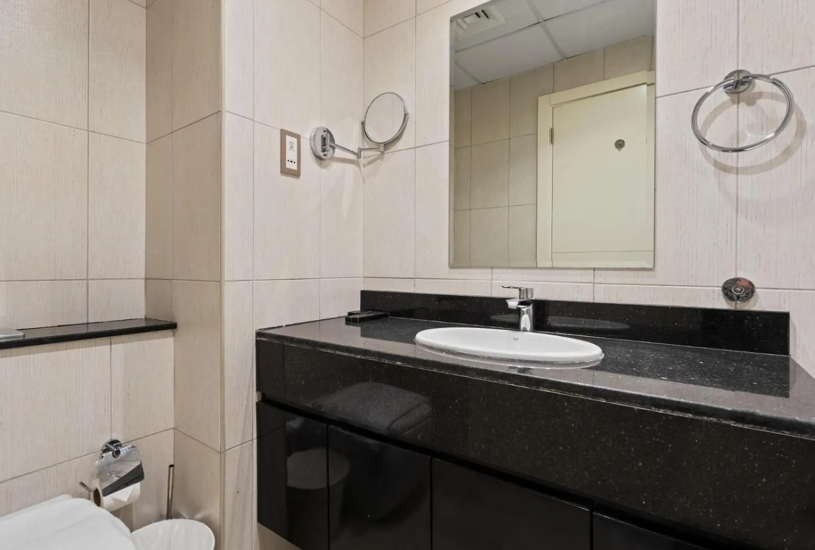 Peaceful Haven Studio In Ghalia - 29 Dubai Apartment
